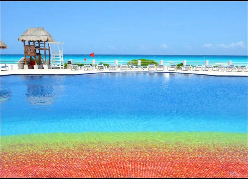 Amazing Beachfront Apartment Cancun Exterior photo