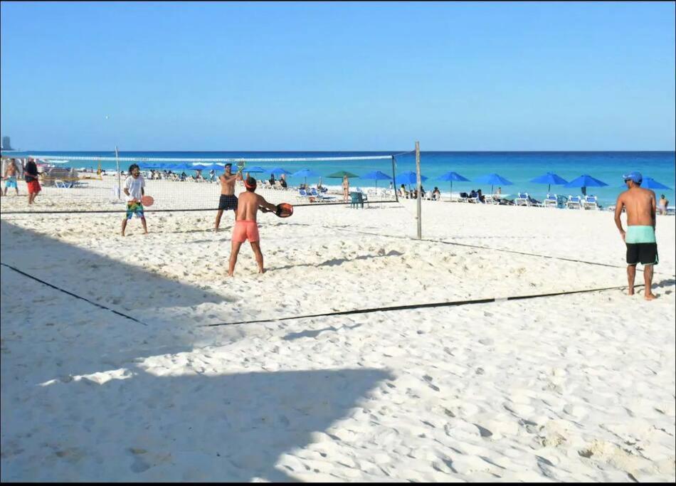 Amazing Beachfront Apartment Cancun Exterior photo