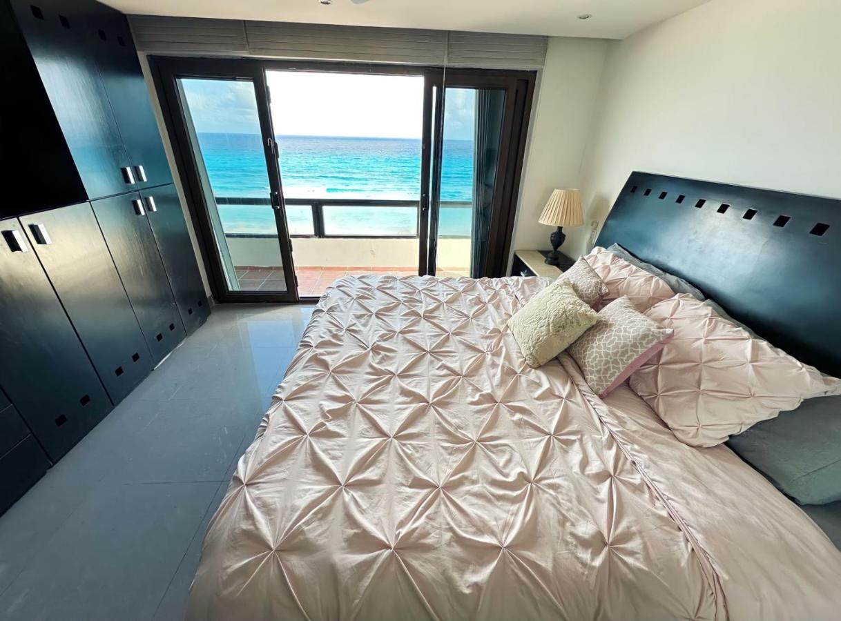 Amazing Beachfront Apartment Cancun Exterior photo
