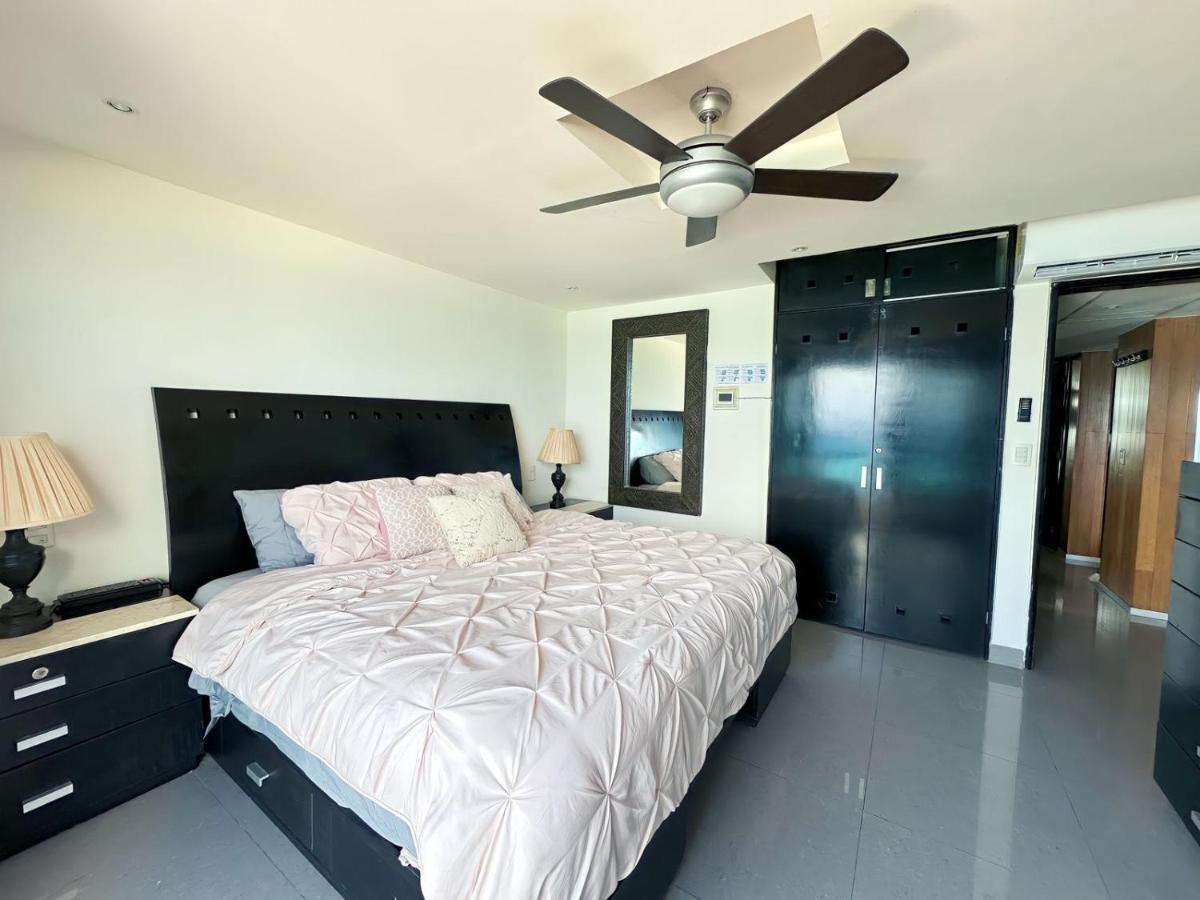Amazing Beachfront Apartment Cancun Exterior photo